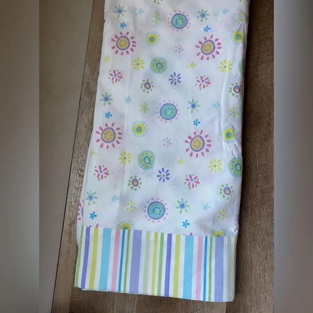 Field Gear Twin Top Sheet Floral and Striped Patterned Fabric